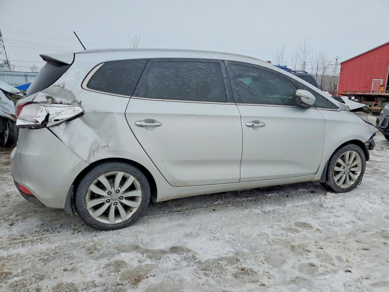 2014 KIA RONDO