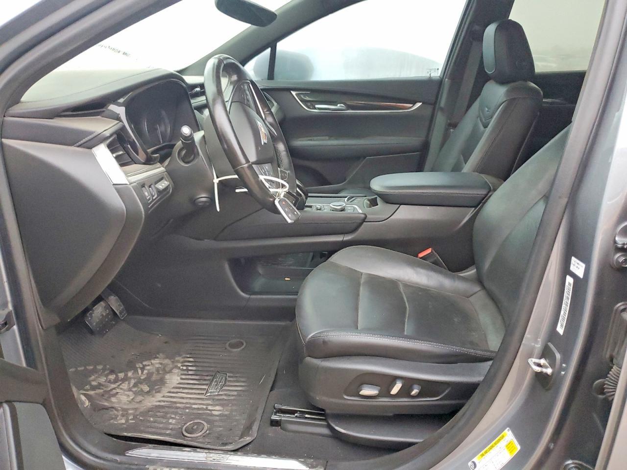 2020 CADILLAC XT5