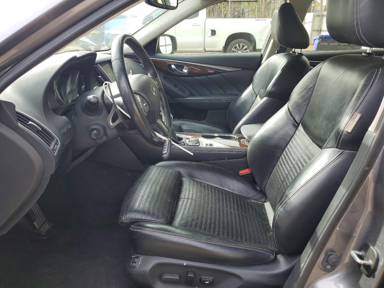 2016 INFINITI Q50
