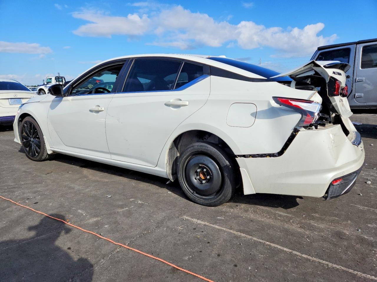 2022 NISSAN ALTIMA