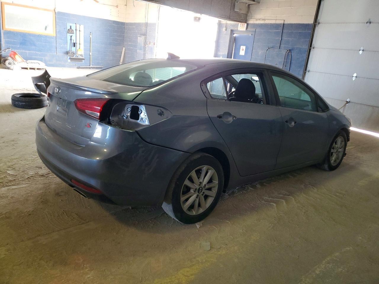 2017 KIA FORTE
