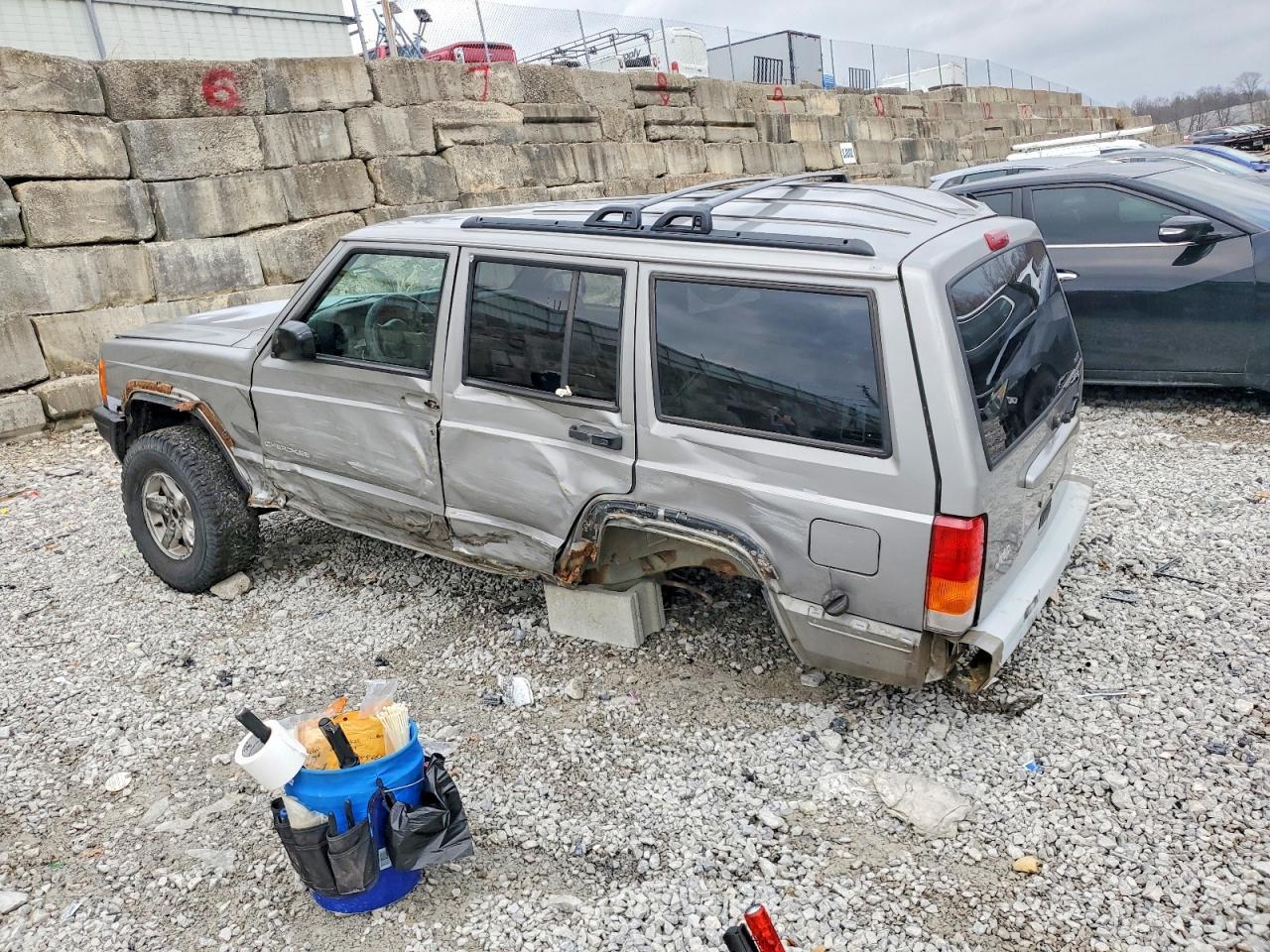 2000 JEEP CHEROKEE