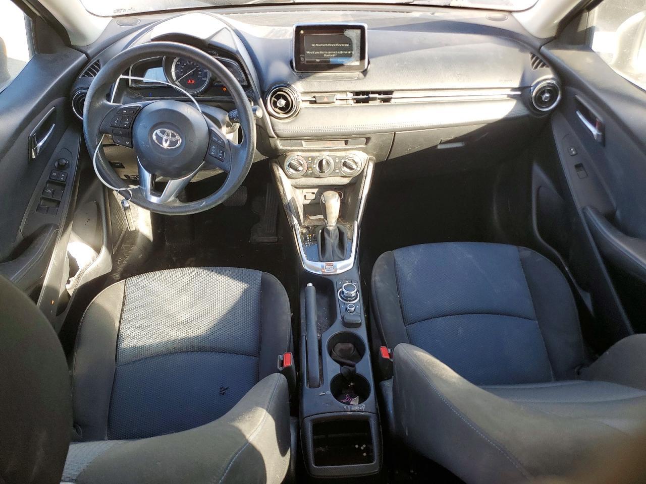 2017 TOYOTA YARIS