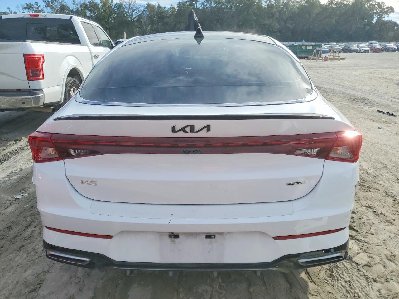 2023 KIA K5