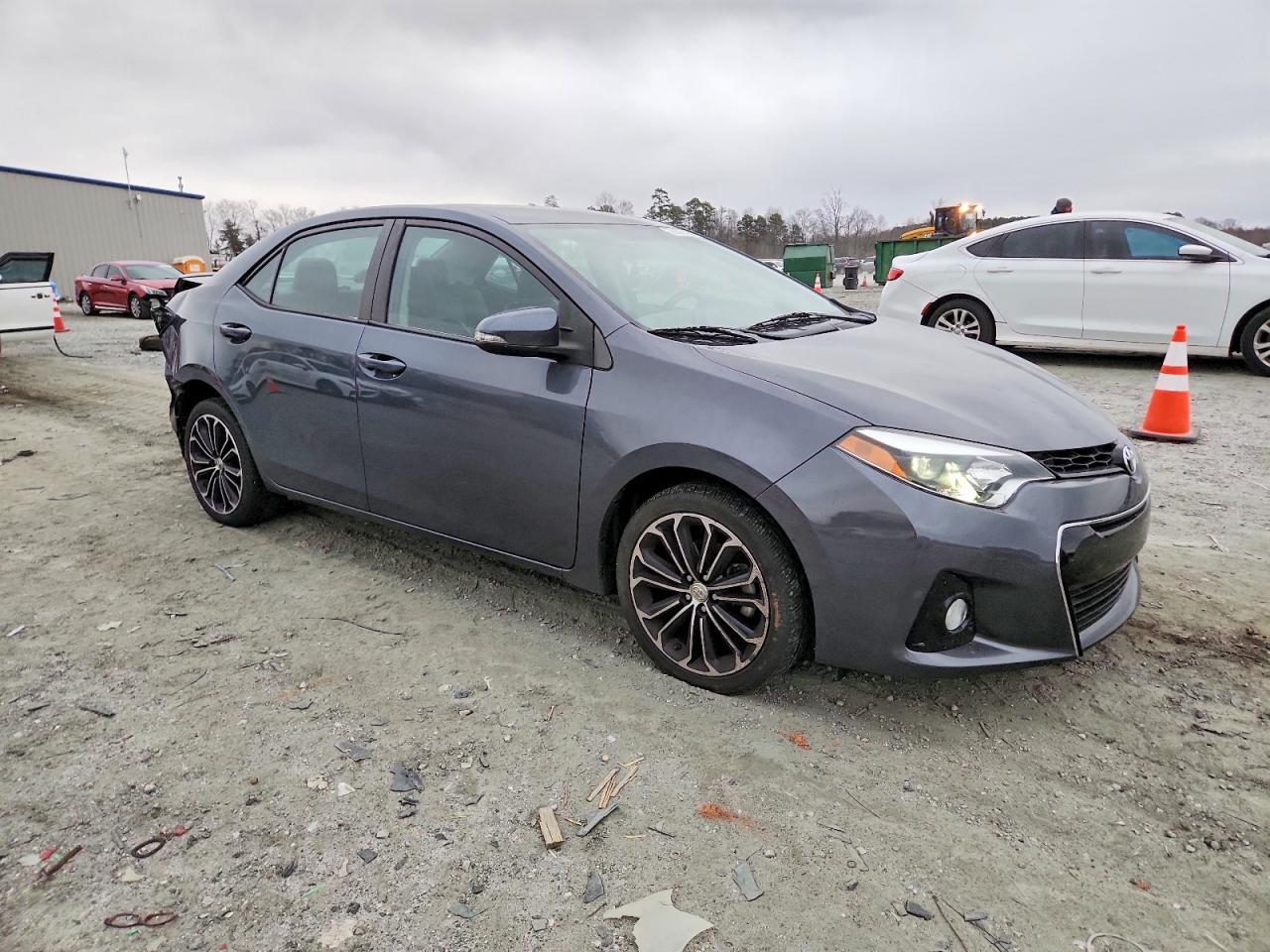 2015 TOYOTA COROLLA