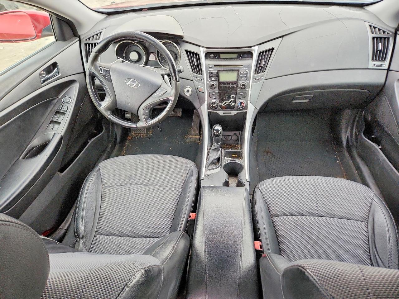 2011 HYUNDAI SONATA
