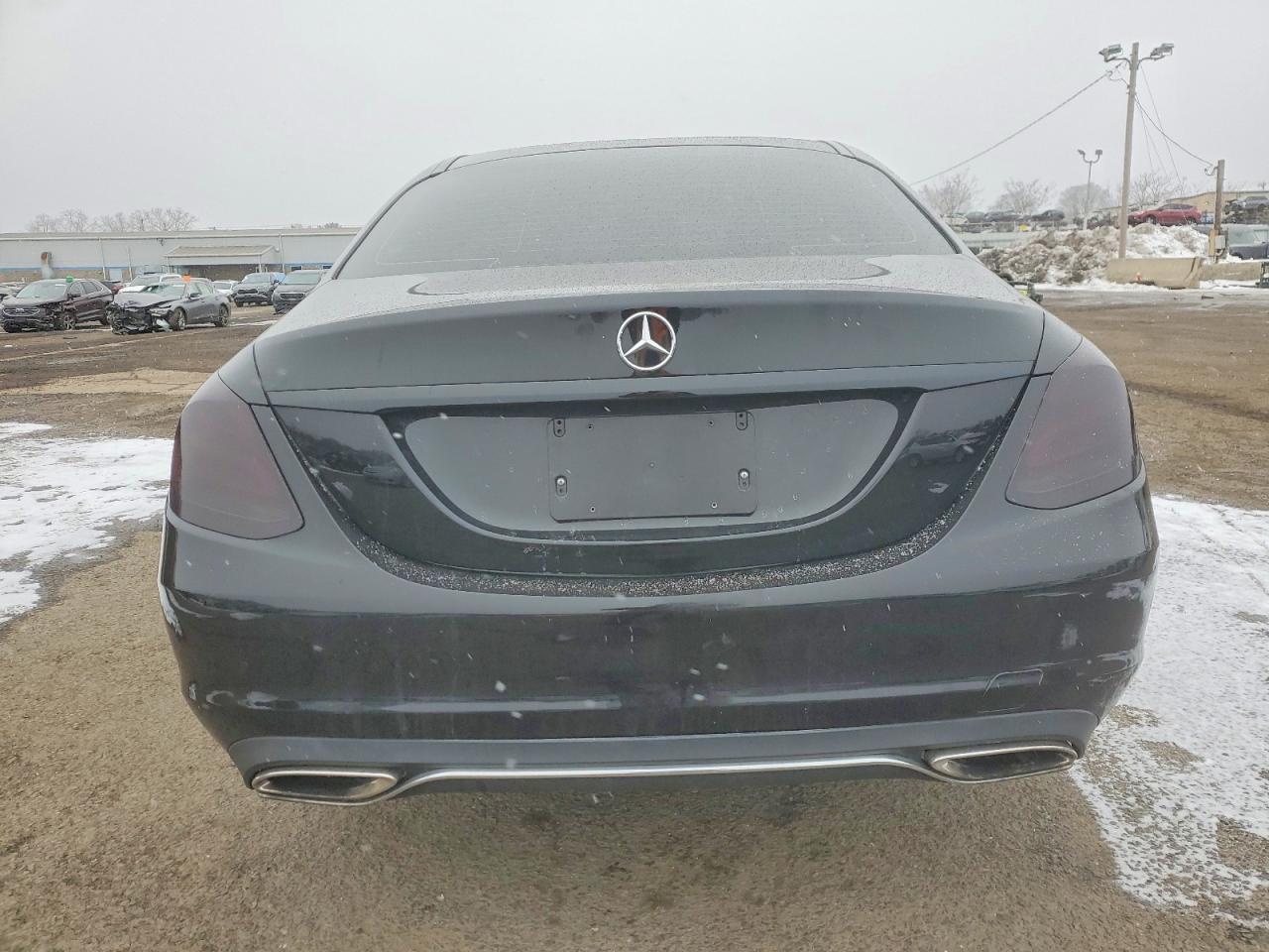 2015 MERCEDES-BENZ C-CLASS