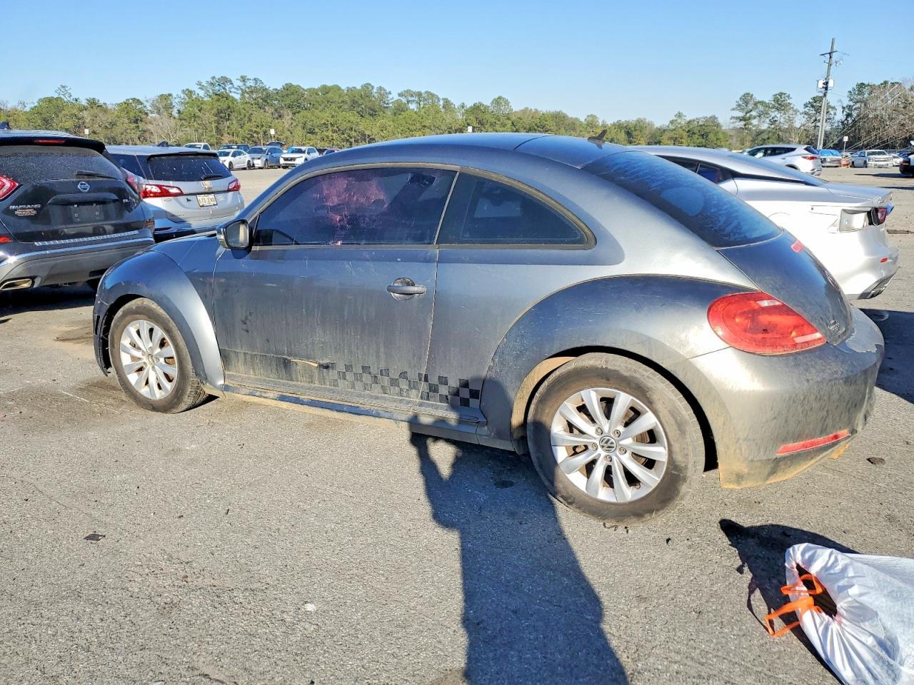 2012 VOLKSWAGEN Beetle