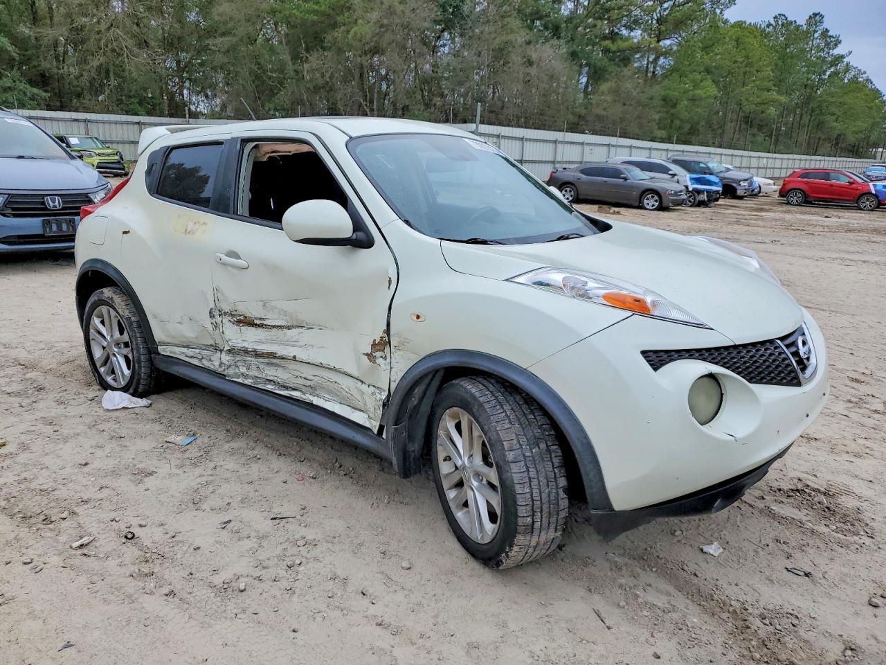 2012 NISSAN Juke