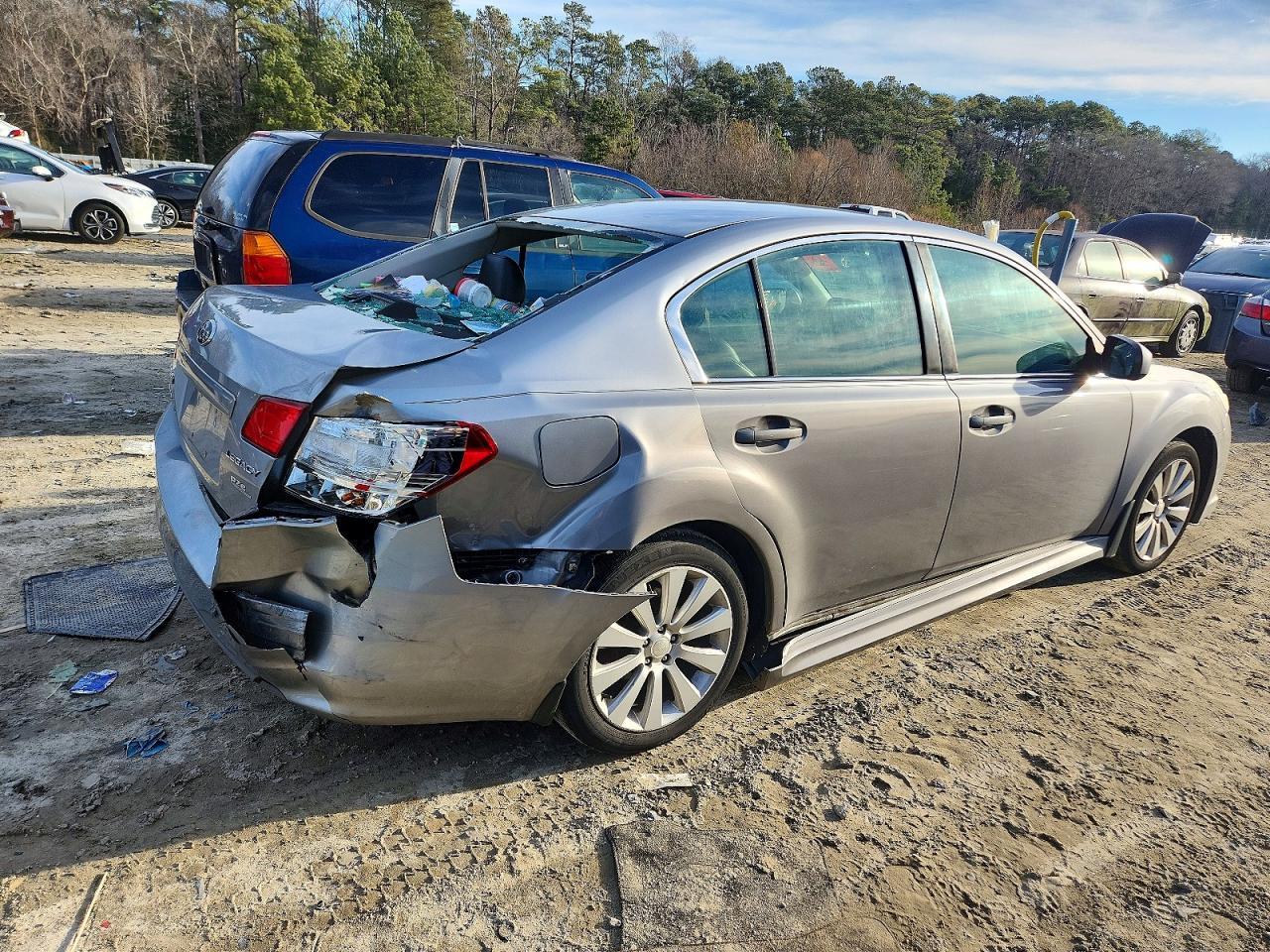 2010 SUBARU Legacy