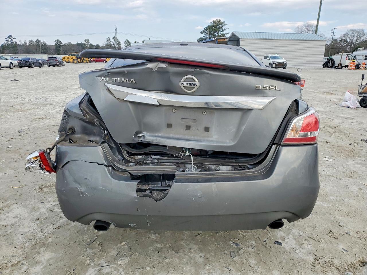 2015 NISSAN ALTIMA