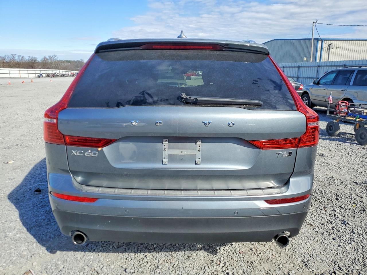 2020 VOLVO XC60