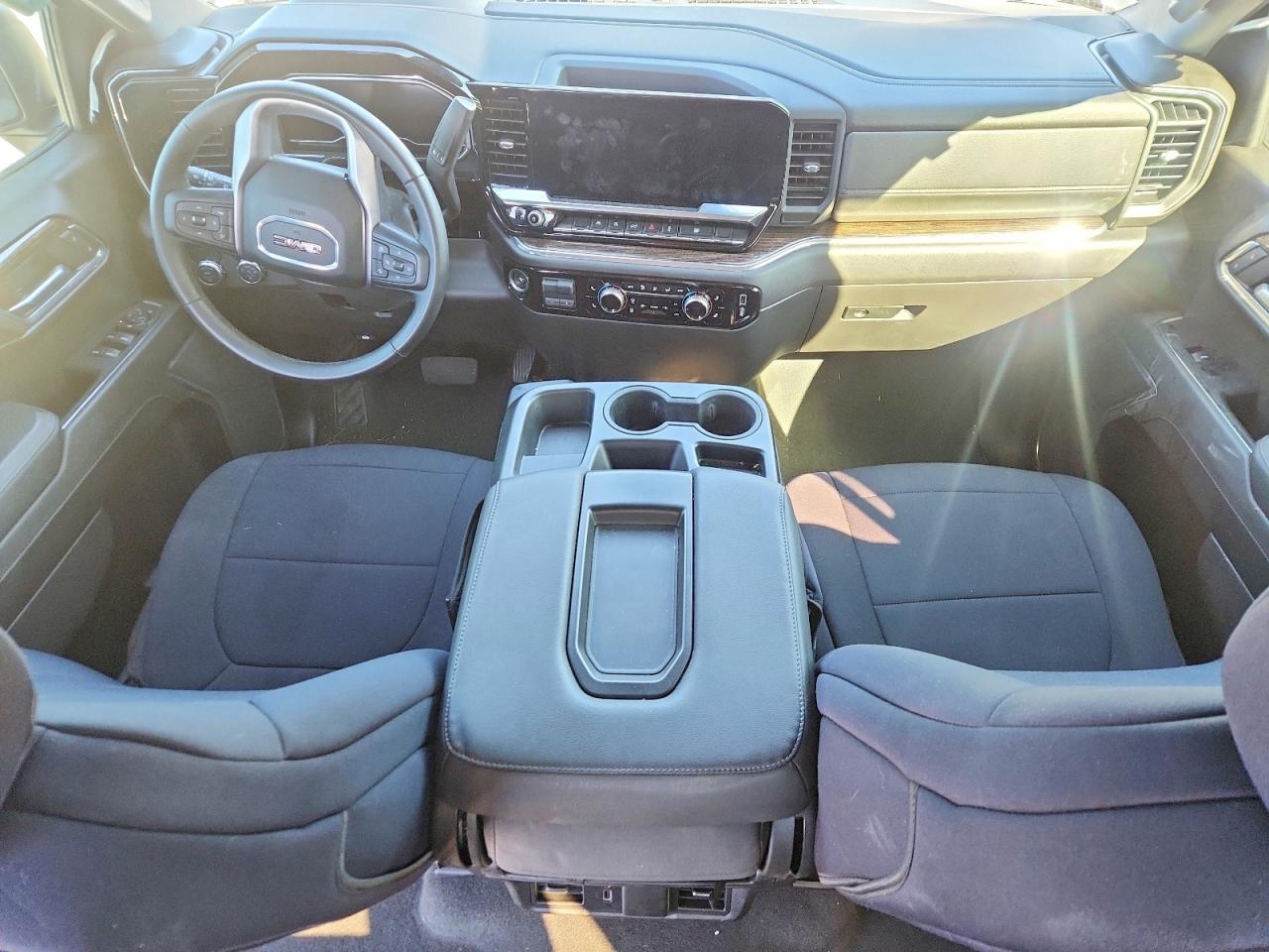 2024 GMC Sierra