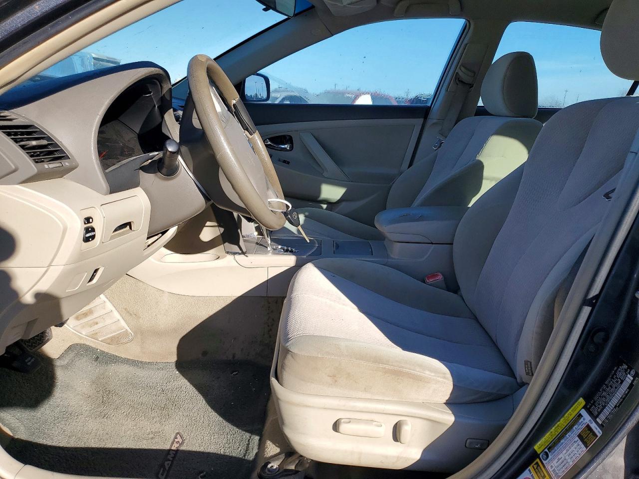 2011 TOYOTA CAMRY