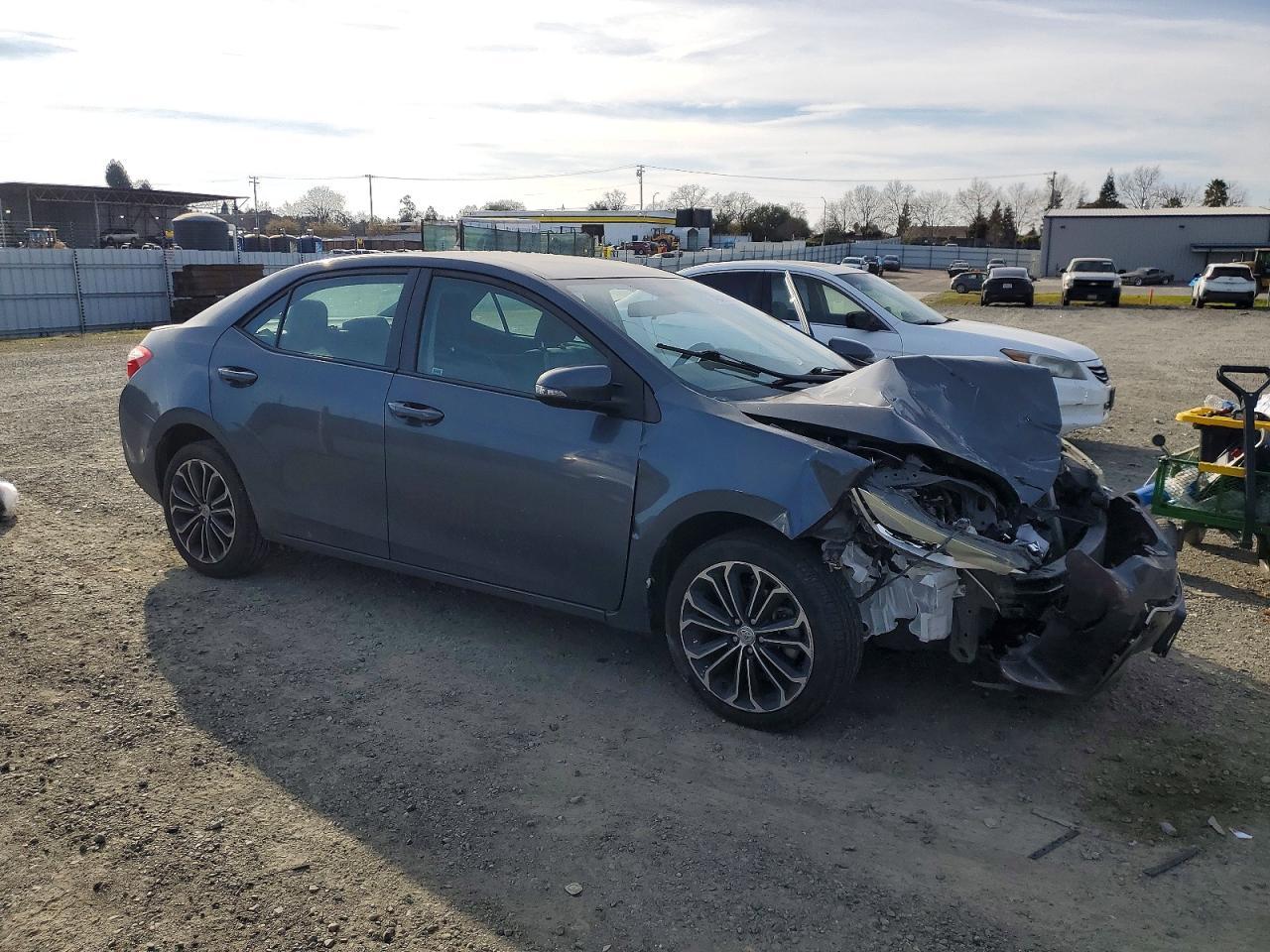 2016 TOYOTA COROLLA