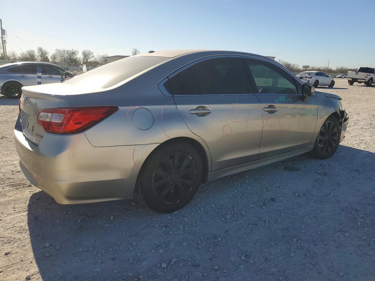 2015 SUBARU Legacy