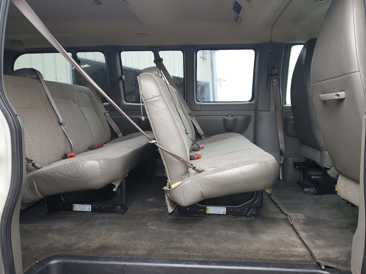 2013 CHEVROLET Express 3500
