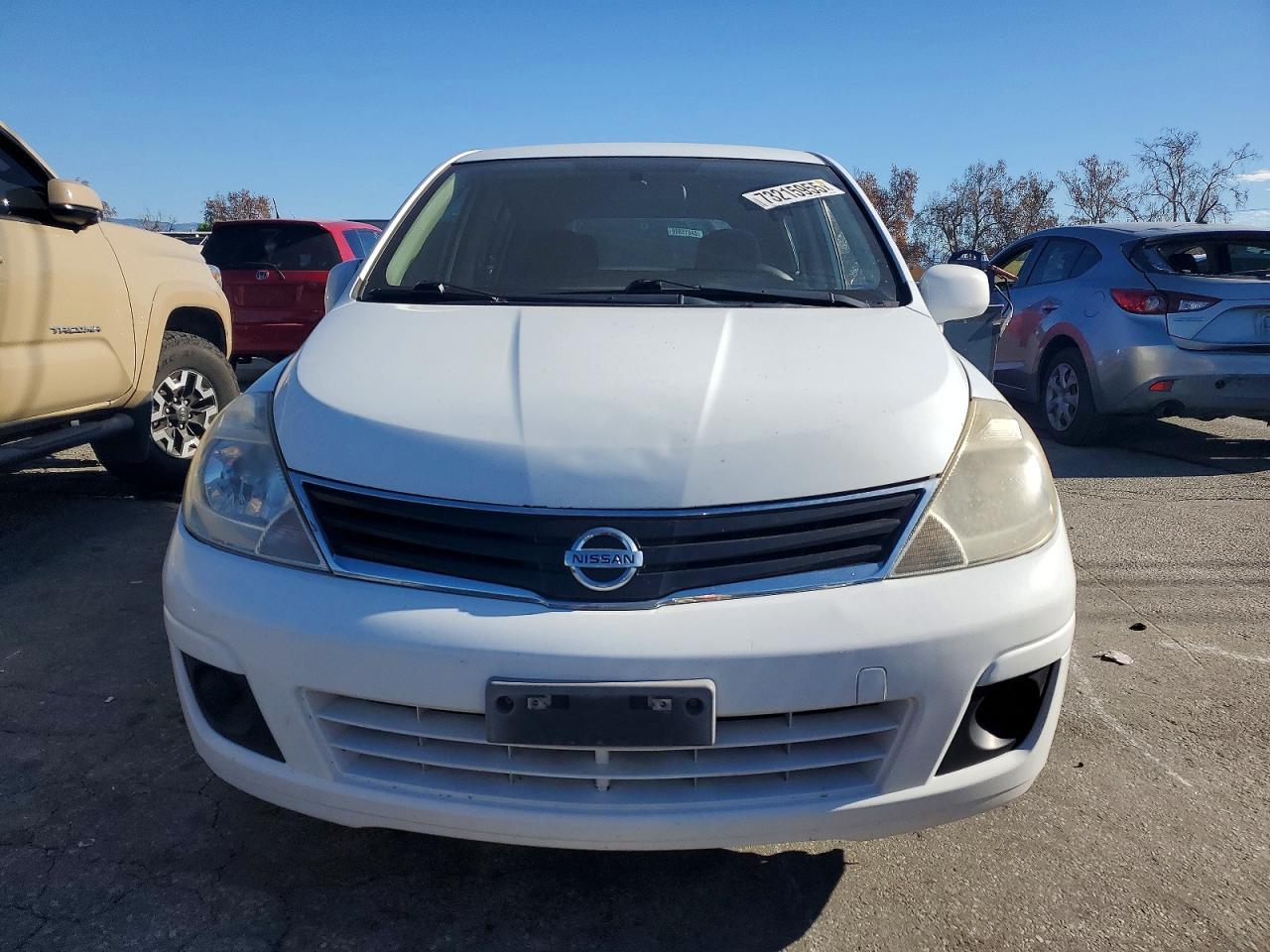 2011 NISSAN VERSA