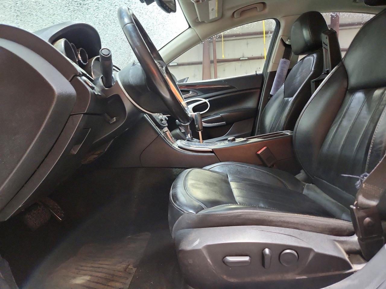 2012 BUICK Regal