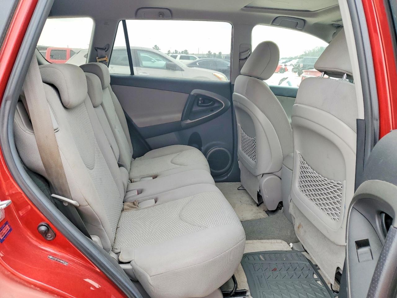 2011 TOYOTA RAV4