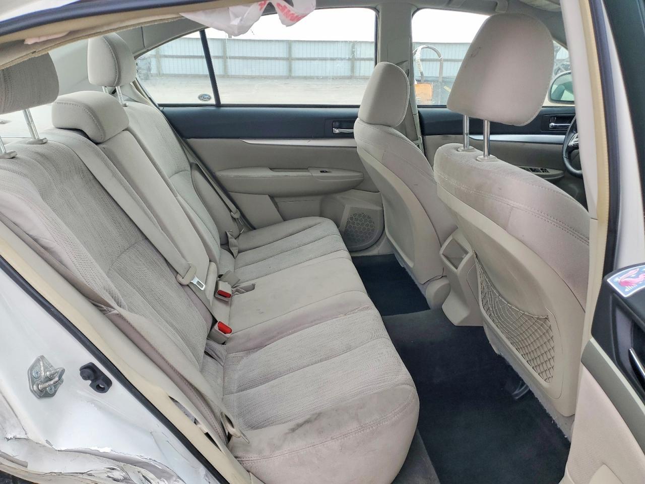 2013 SUBARU Legacy