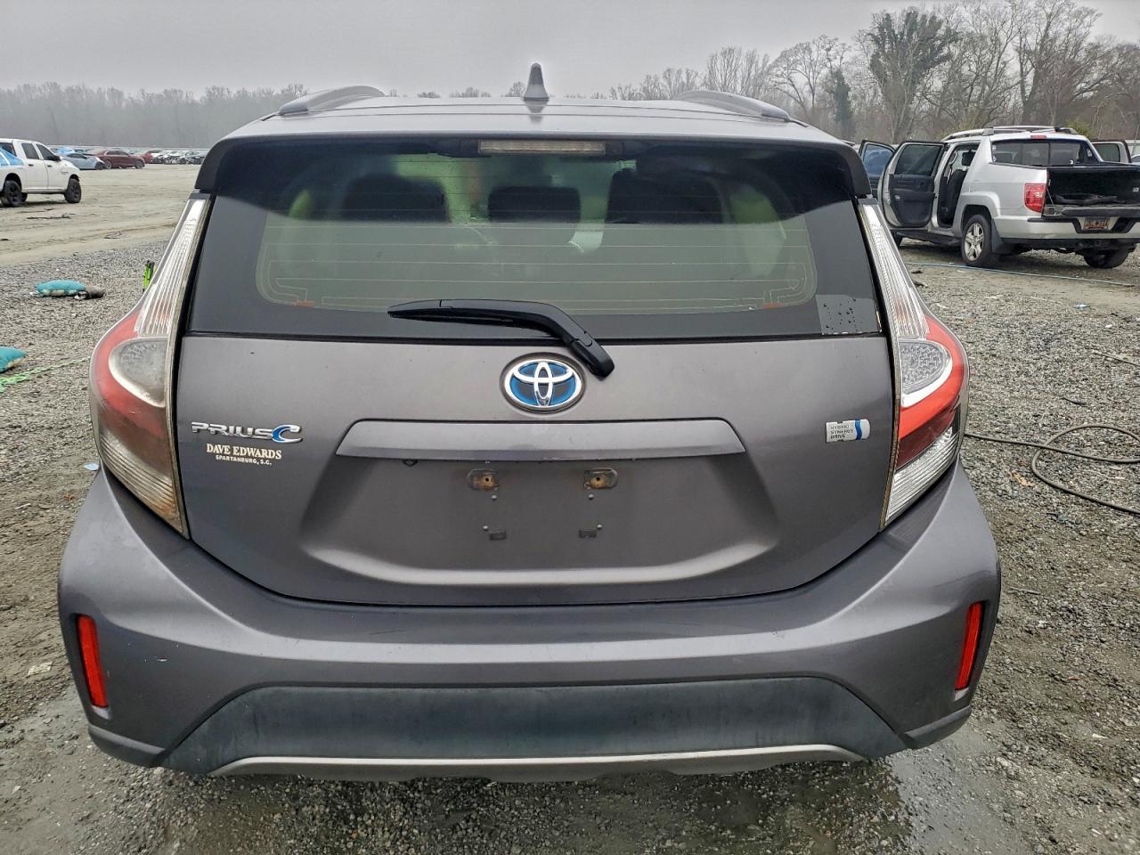 2018 TOYOTA Prius c