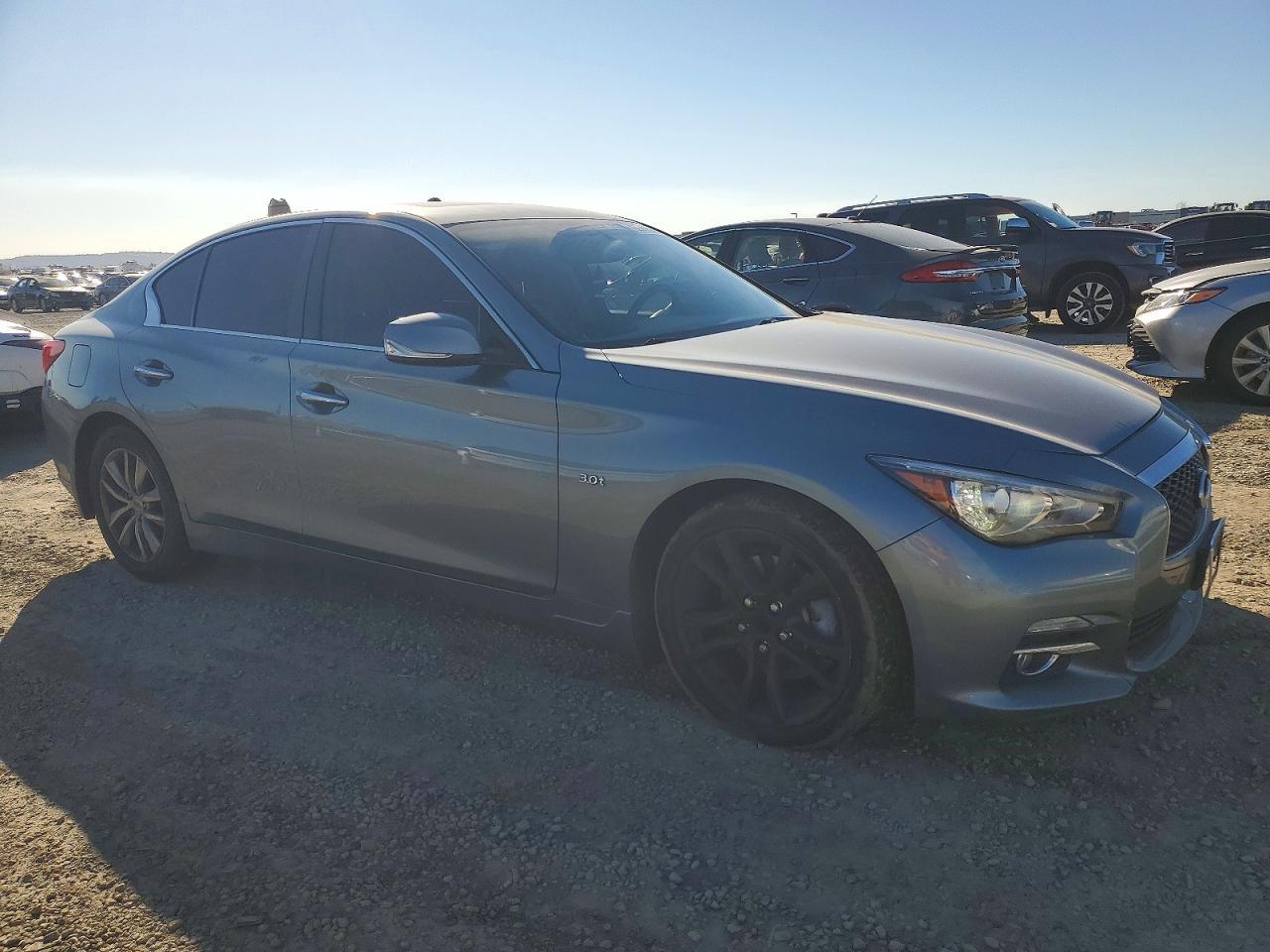 2016 INFINITI Q50