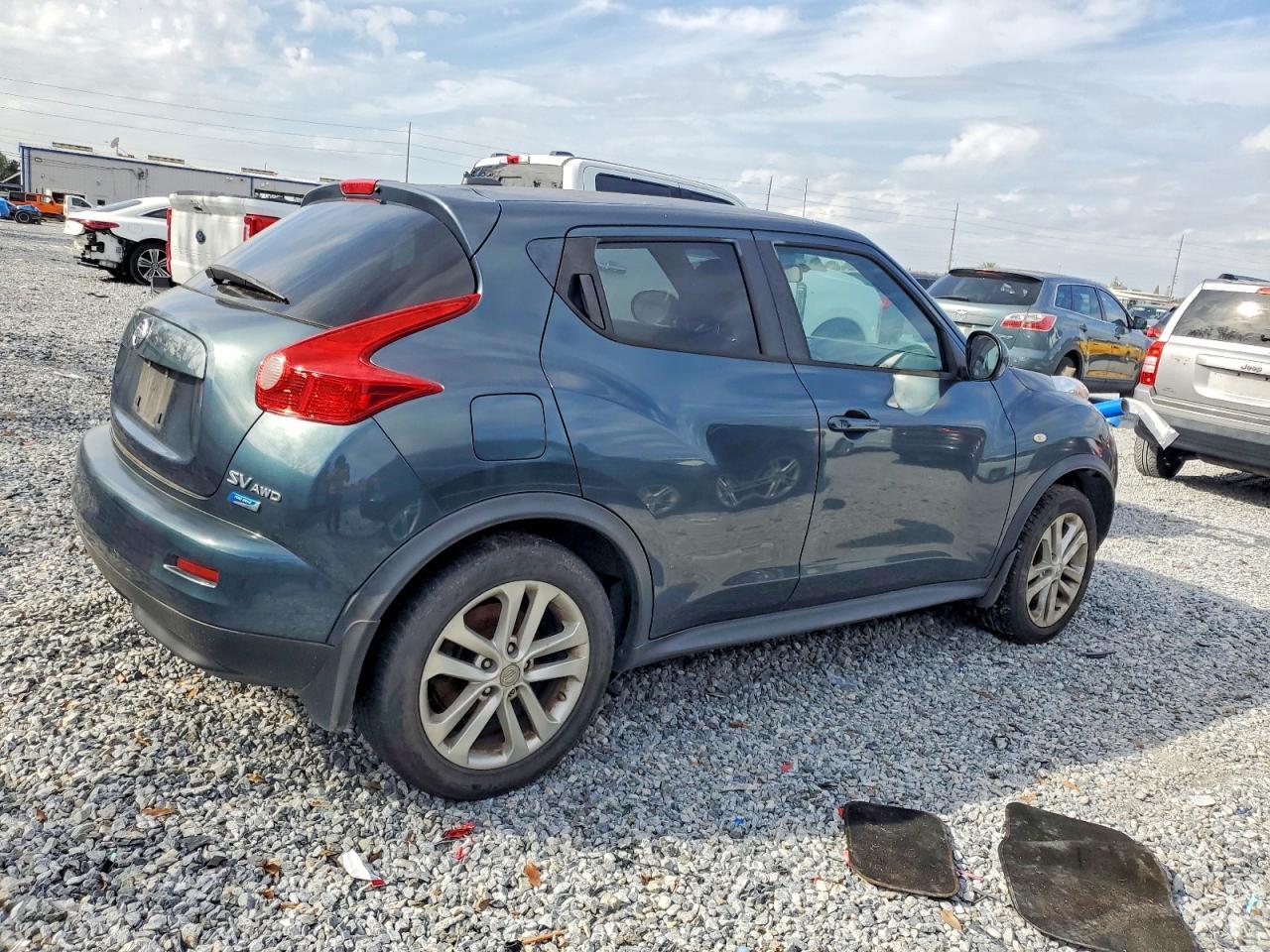 2014 NISSAN Juke