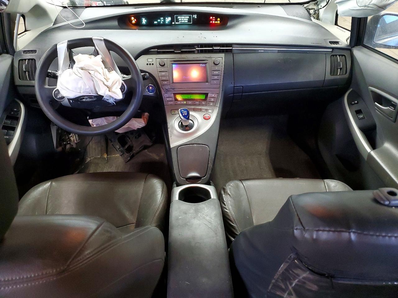 2014 TOYOTA PRIUS