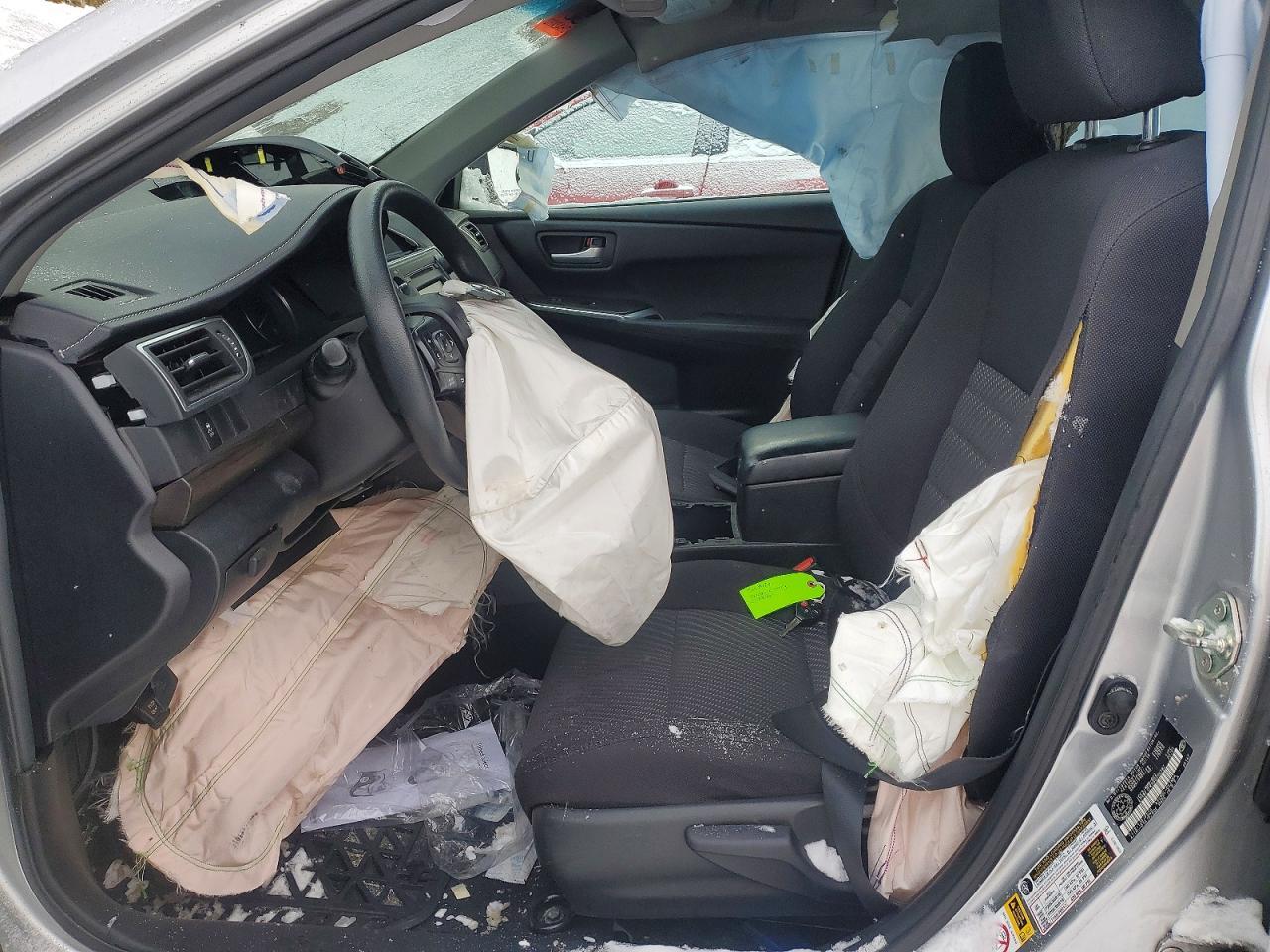 2016 TOYOTA CAMRY