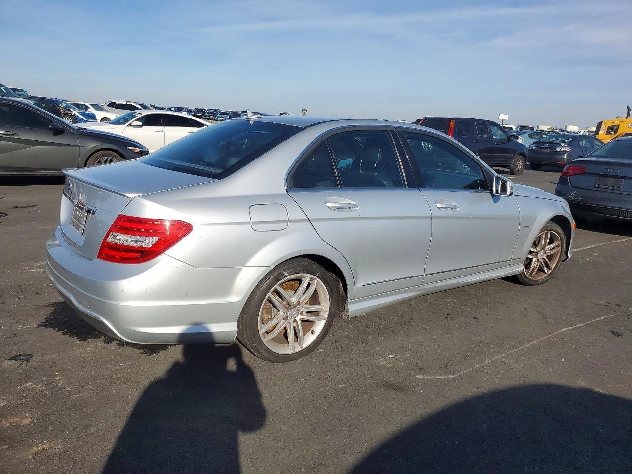 2012 MERCEDES-BENZ C-CLASS