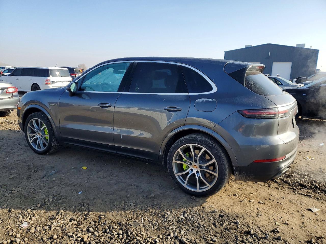 2019 PORSCHE CAYENNE