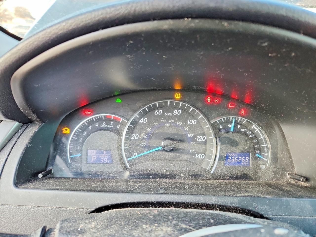 2012 TOYOTA CAMRY
