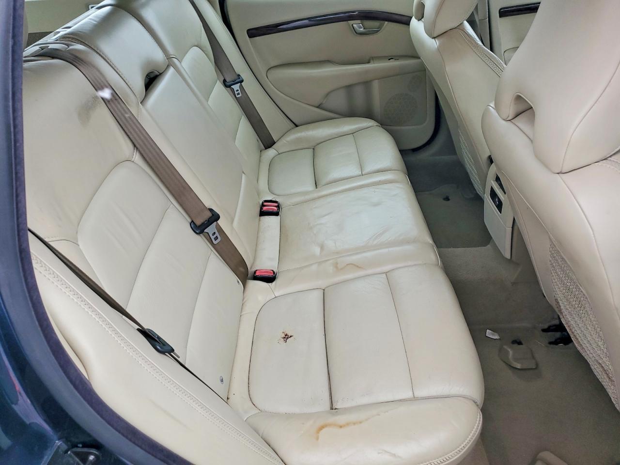 2008 VOLVO XC70