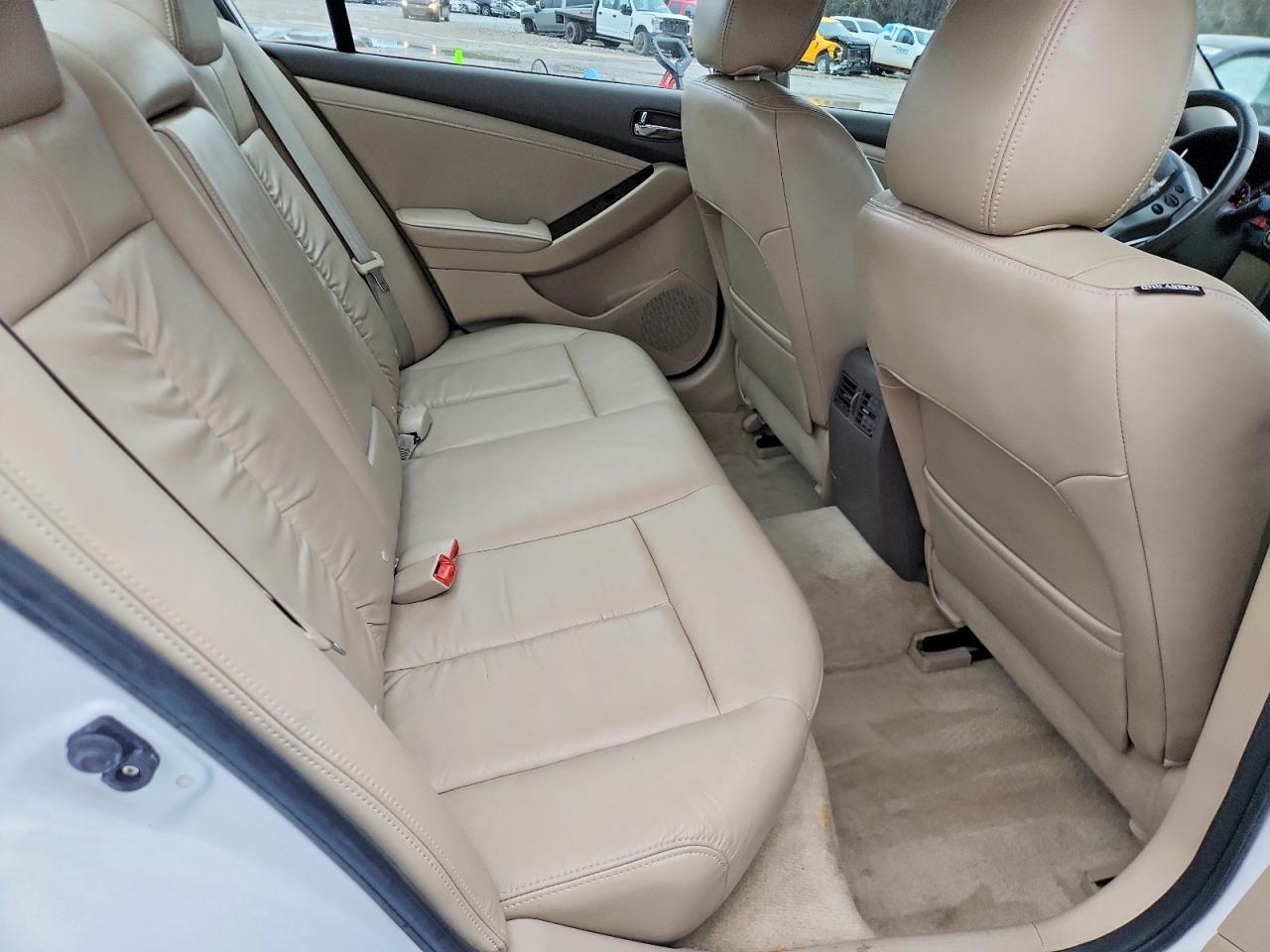 2011 NISSAN ALTIMA