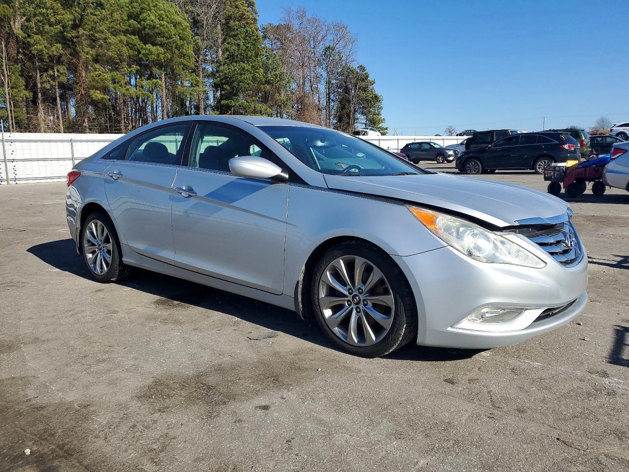 2013 HYUNDAI SONATA