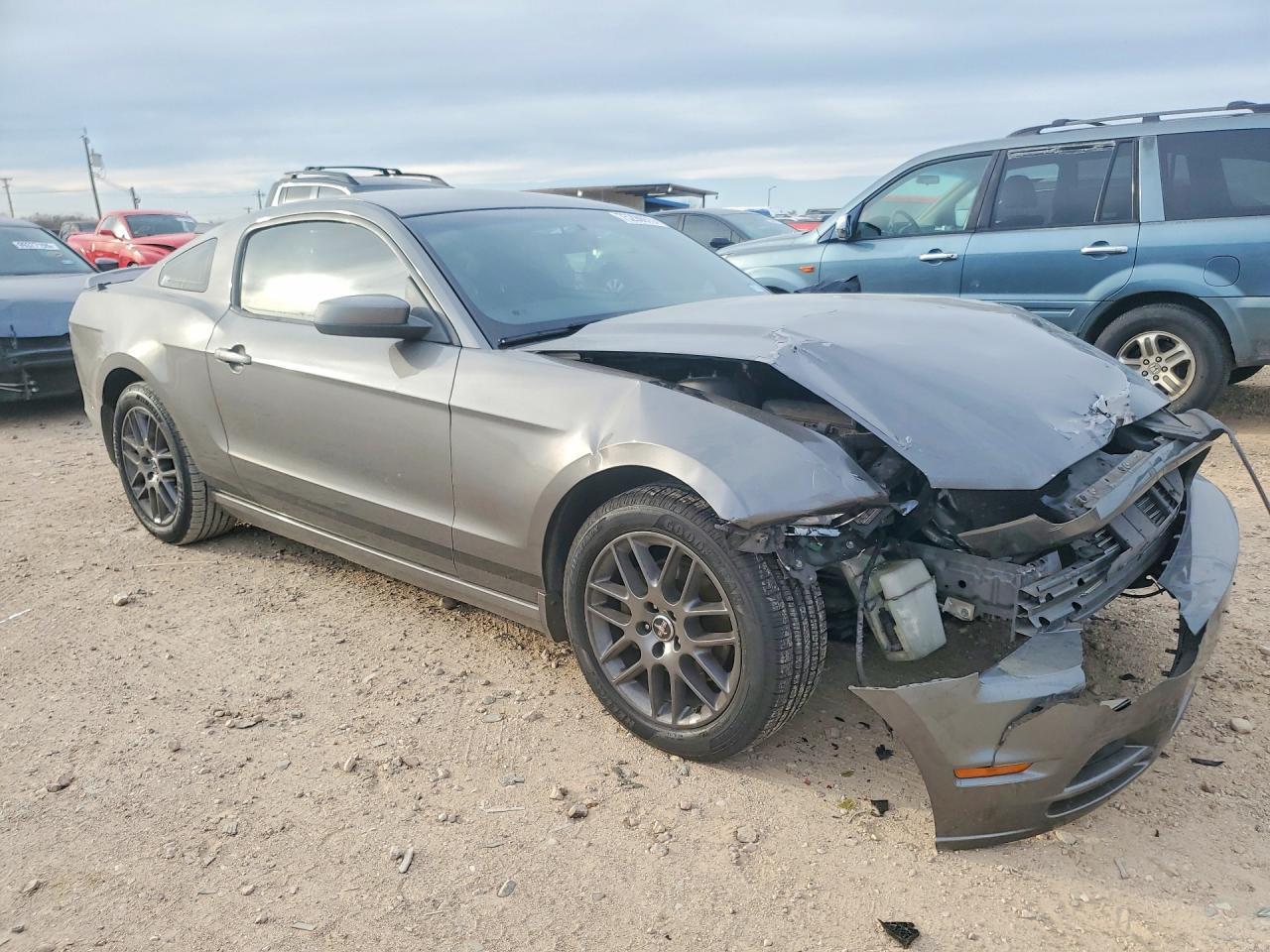 2013 FORD MUSTANG