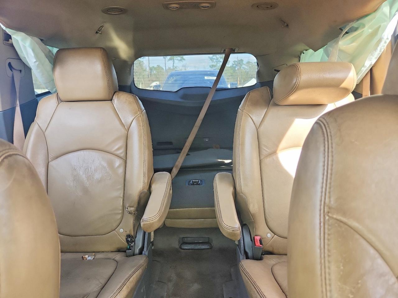 2011 CHEVROLET TRAVERSE