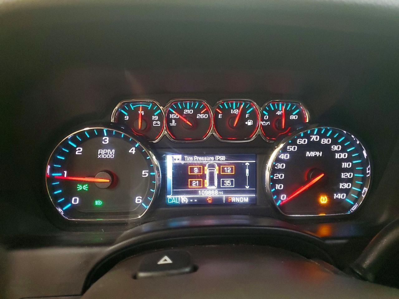 2016 CHEVROLET Suburban