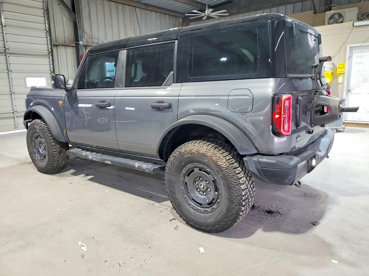 2024 FORD Bronco