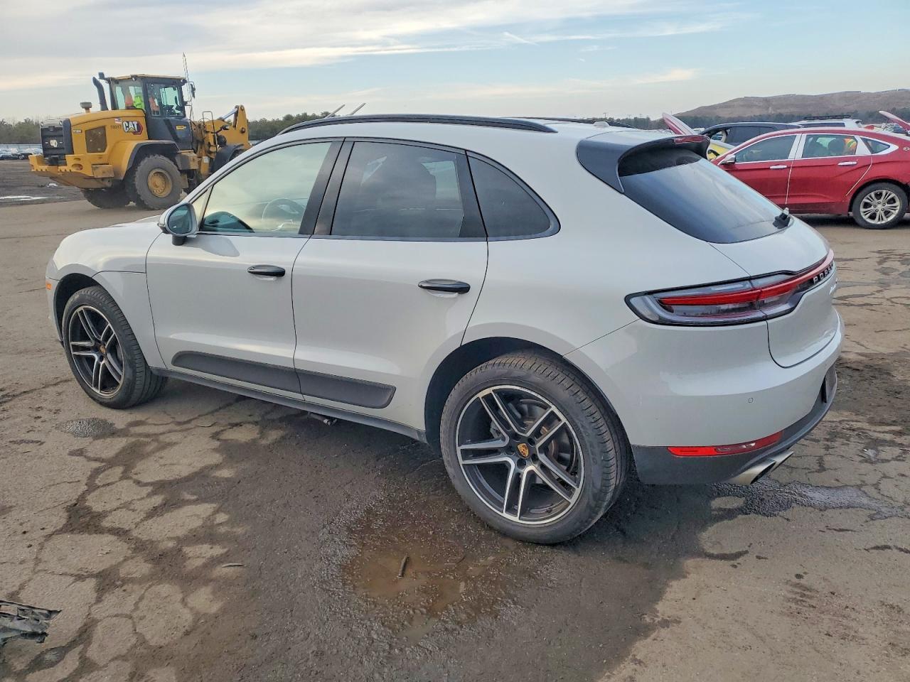 2021 PORSCHE Macan