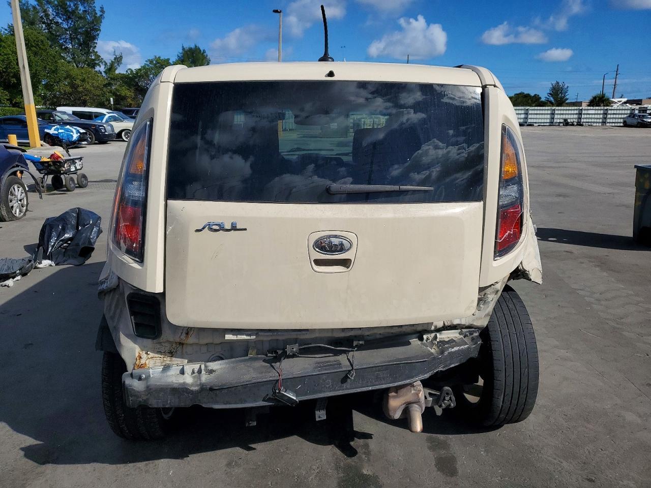 2011 KIA SOUL