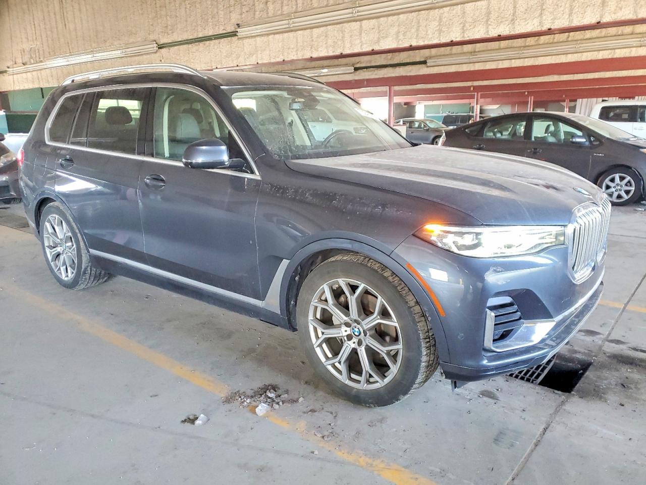 2020 BMW X7
