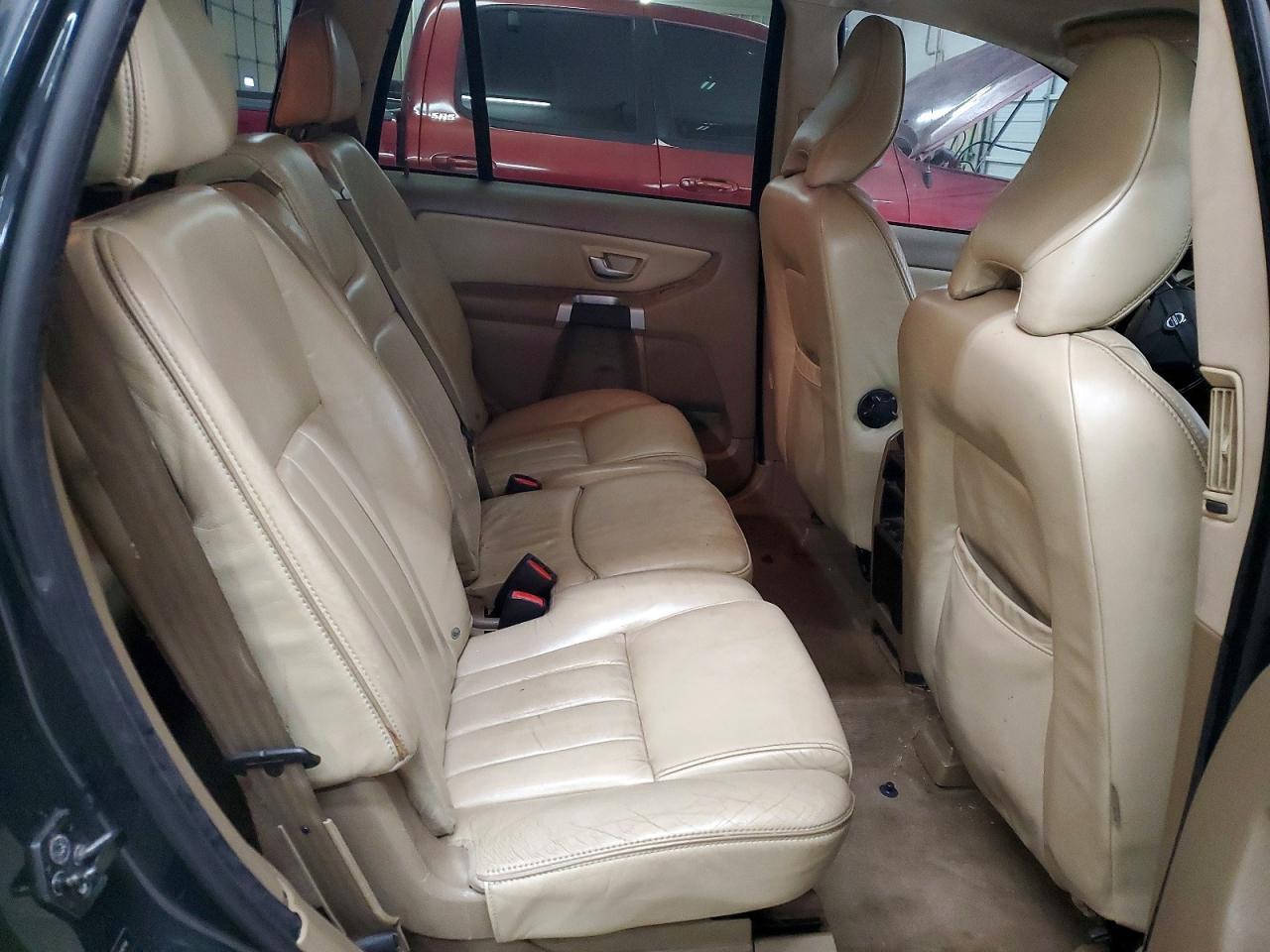 2013 VOLVO XC90