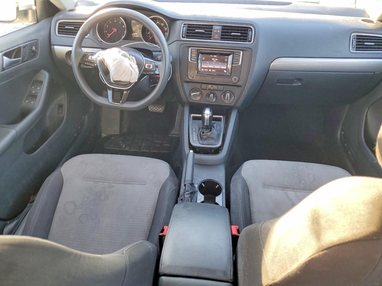 2017 VOLKSWAGEN JETTA