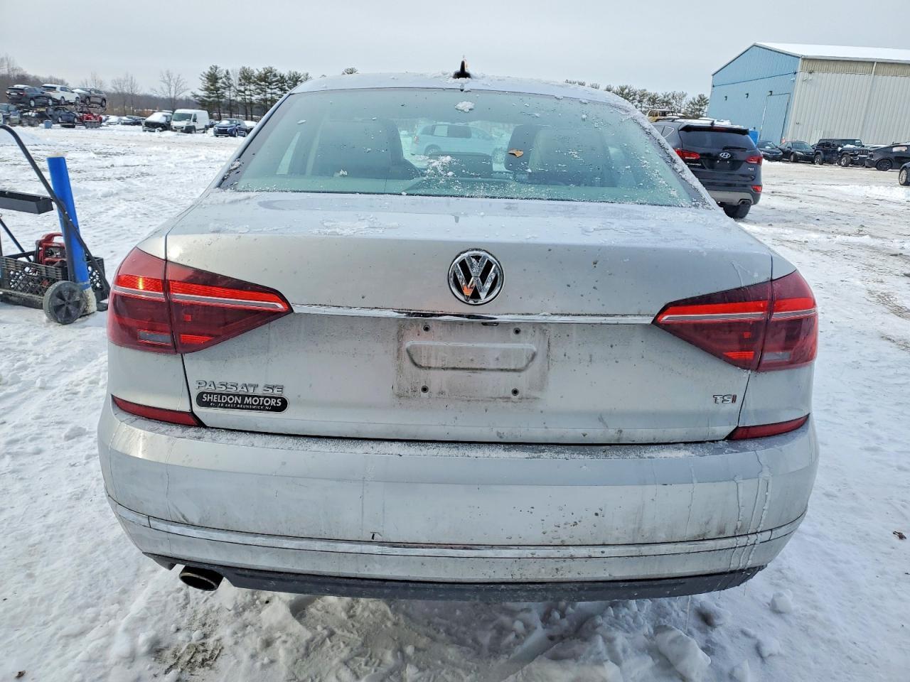2018 VOLKSWAGEN Passat