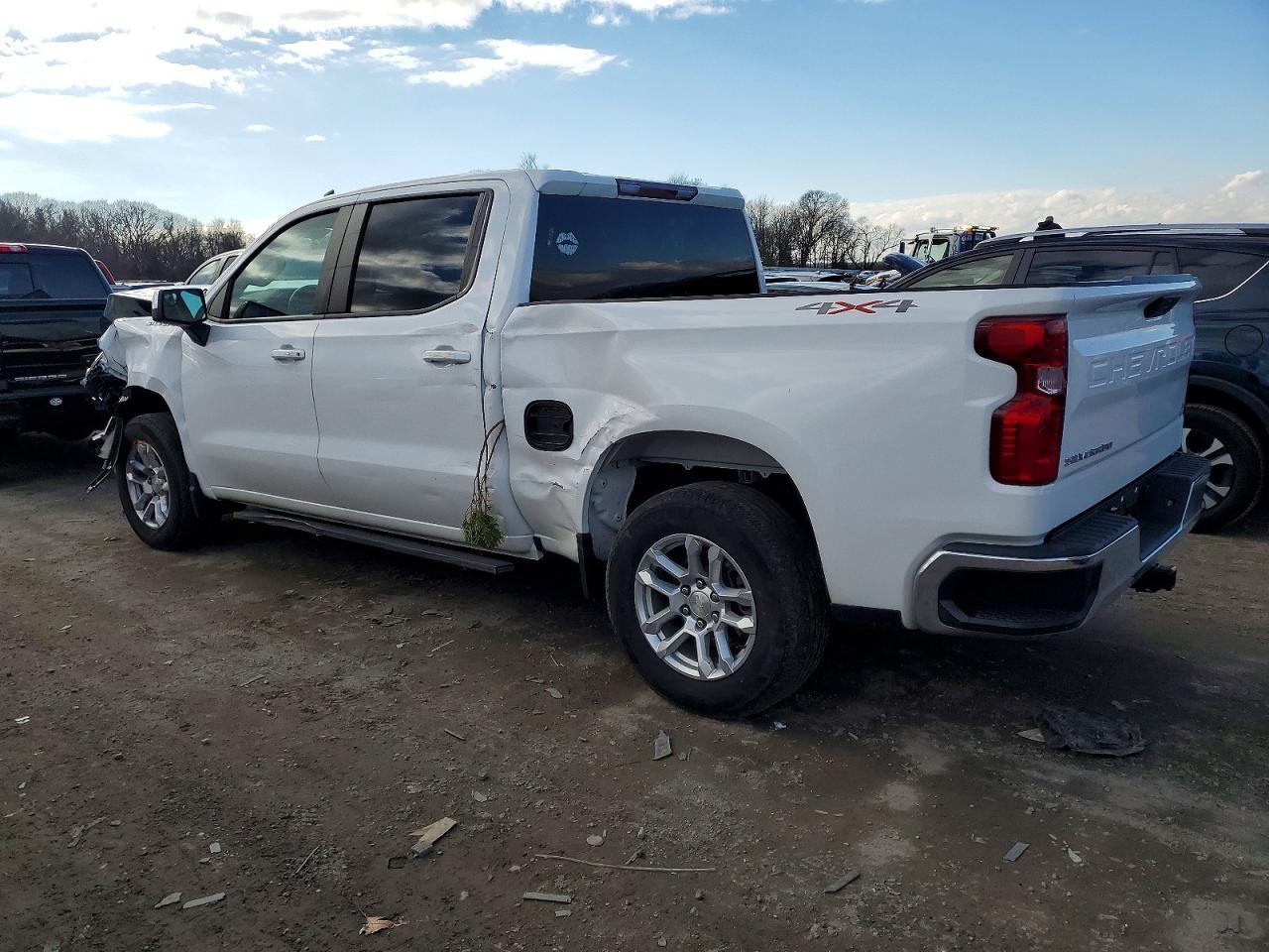 2023 CHEVROLET Silverado