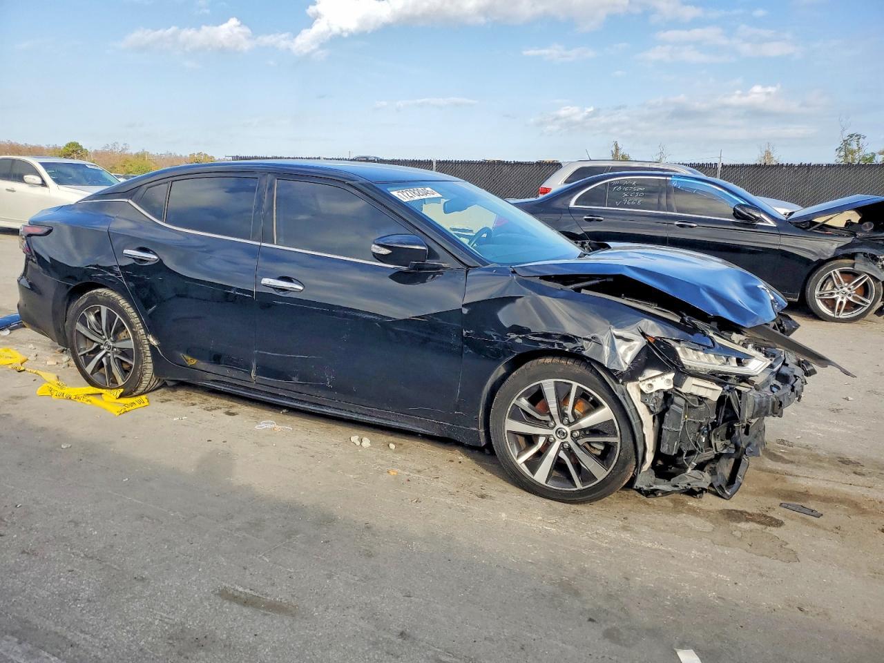 2019 NISSAN Maxima