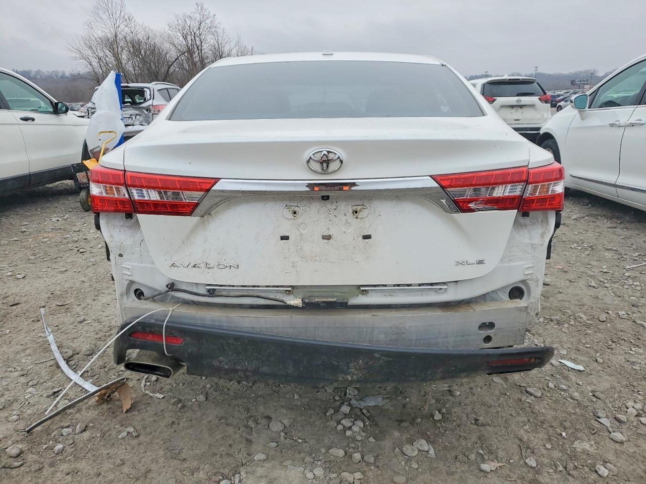 2014 TOYOTA Avalon
