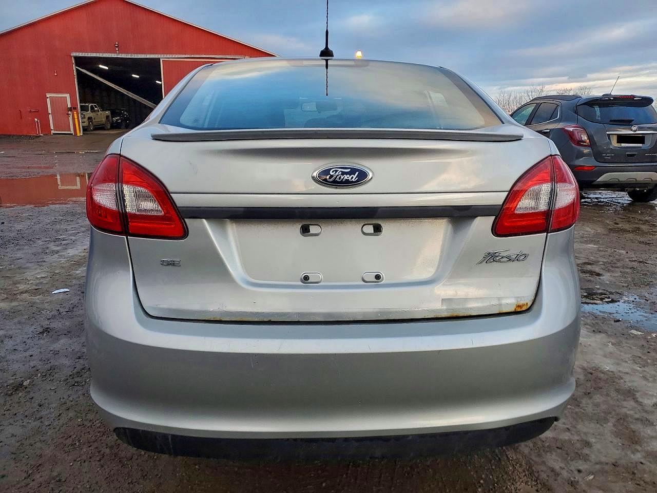 2013 FORD Fiesta